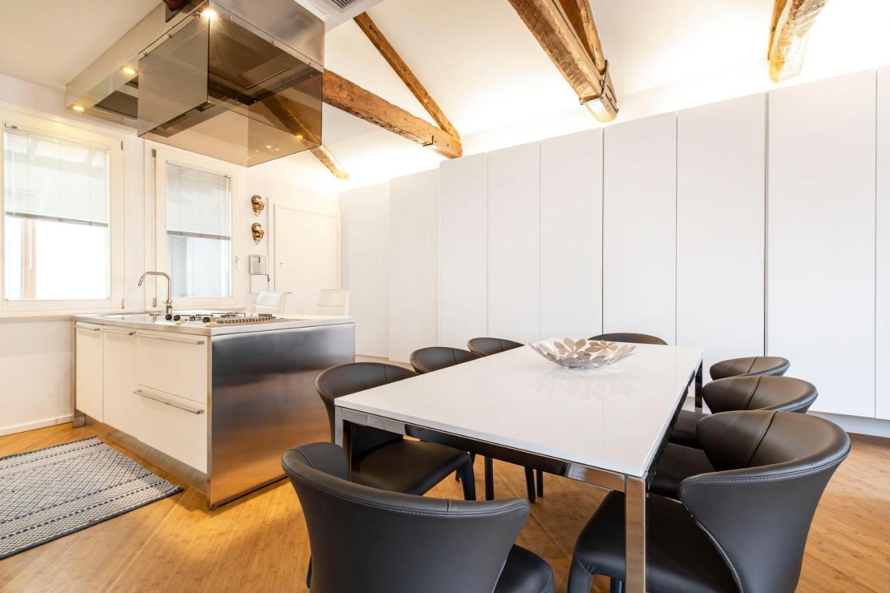 St. Mark Ca' Algi -Apartment With Beautiful Roof Terrace Venesia Bagian luar foto