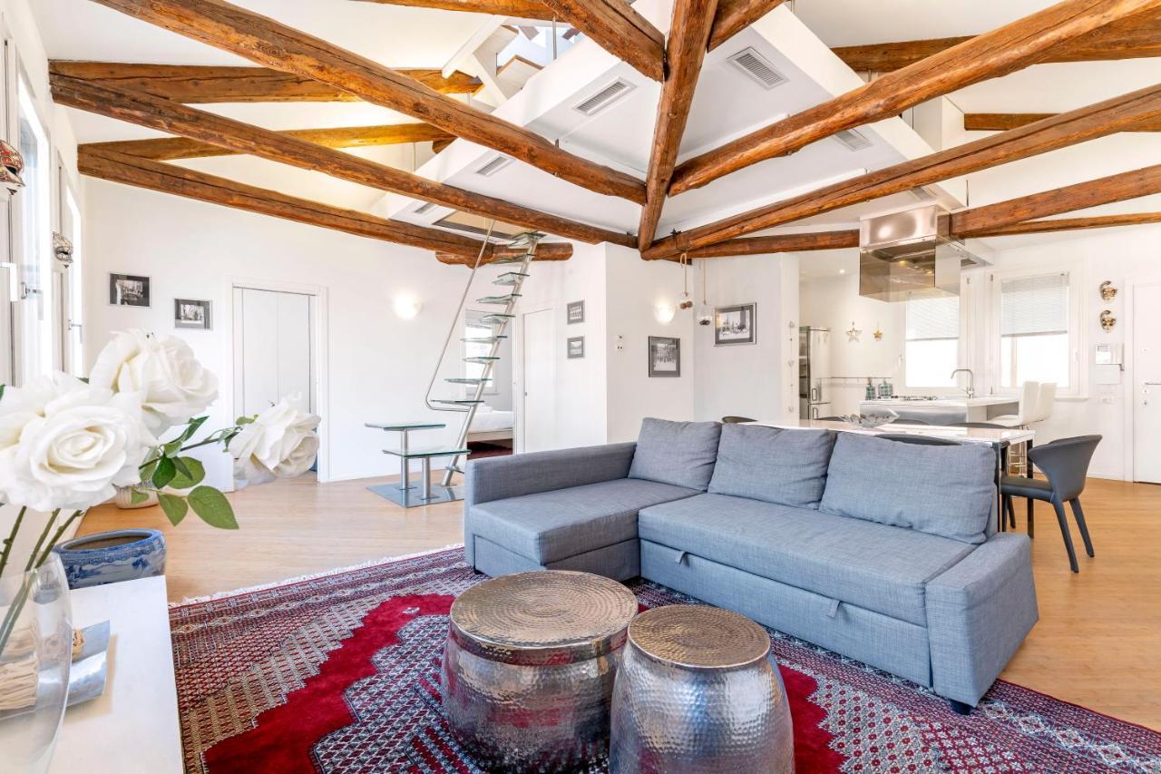 St. Mark Ca' Algi -Apartment With Beautiful Roof Terrace Venesia Bagian luar foto