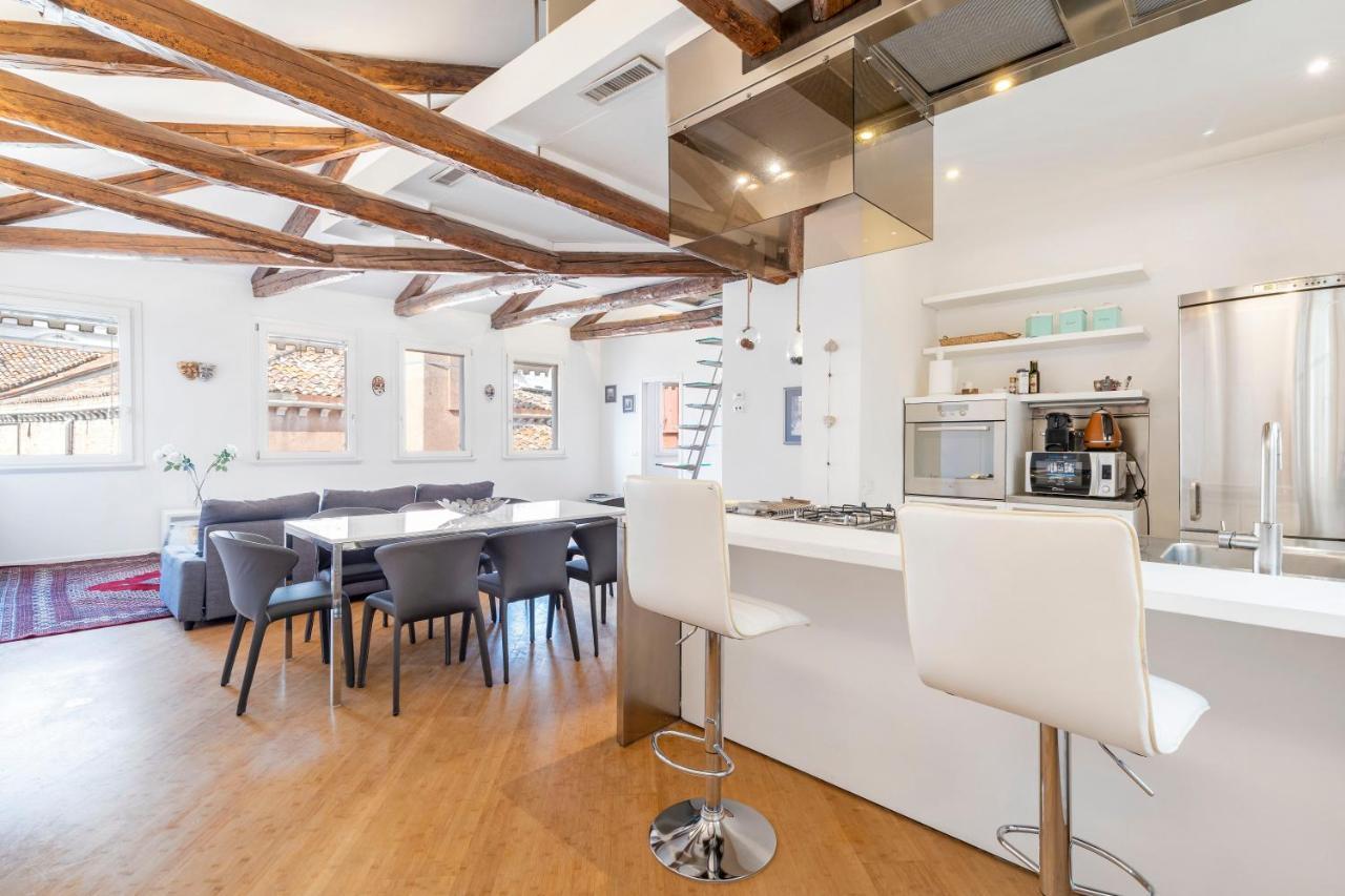 St. Mark Ca' Algi -Apartment With Beautiful Roof Terrace Venesia Bagian luar foto