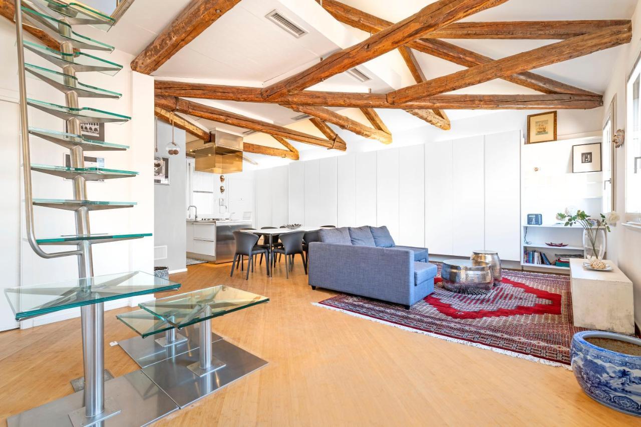 St. Mark Ca' Algi -Apartment With Beautiful Roof Terrace Venesia Bagian luar foto
